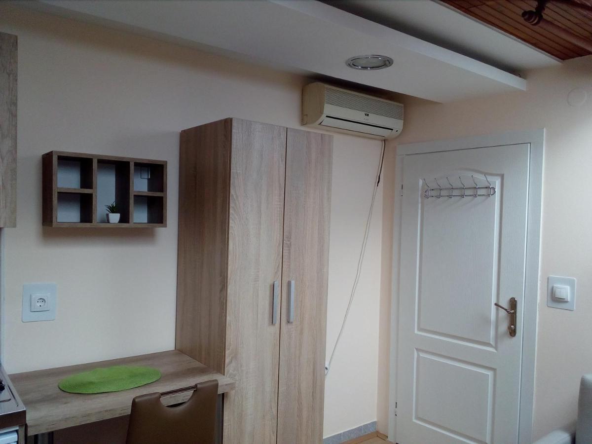 Apartmani Sara Novi Sad Eksteriør bilde